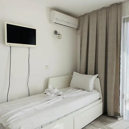 Apartament Emily One Bedroom 4 *